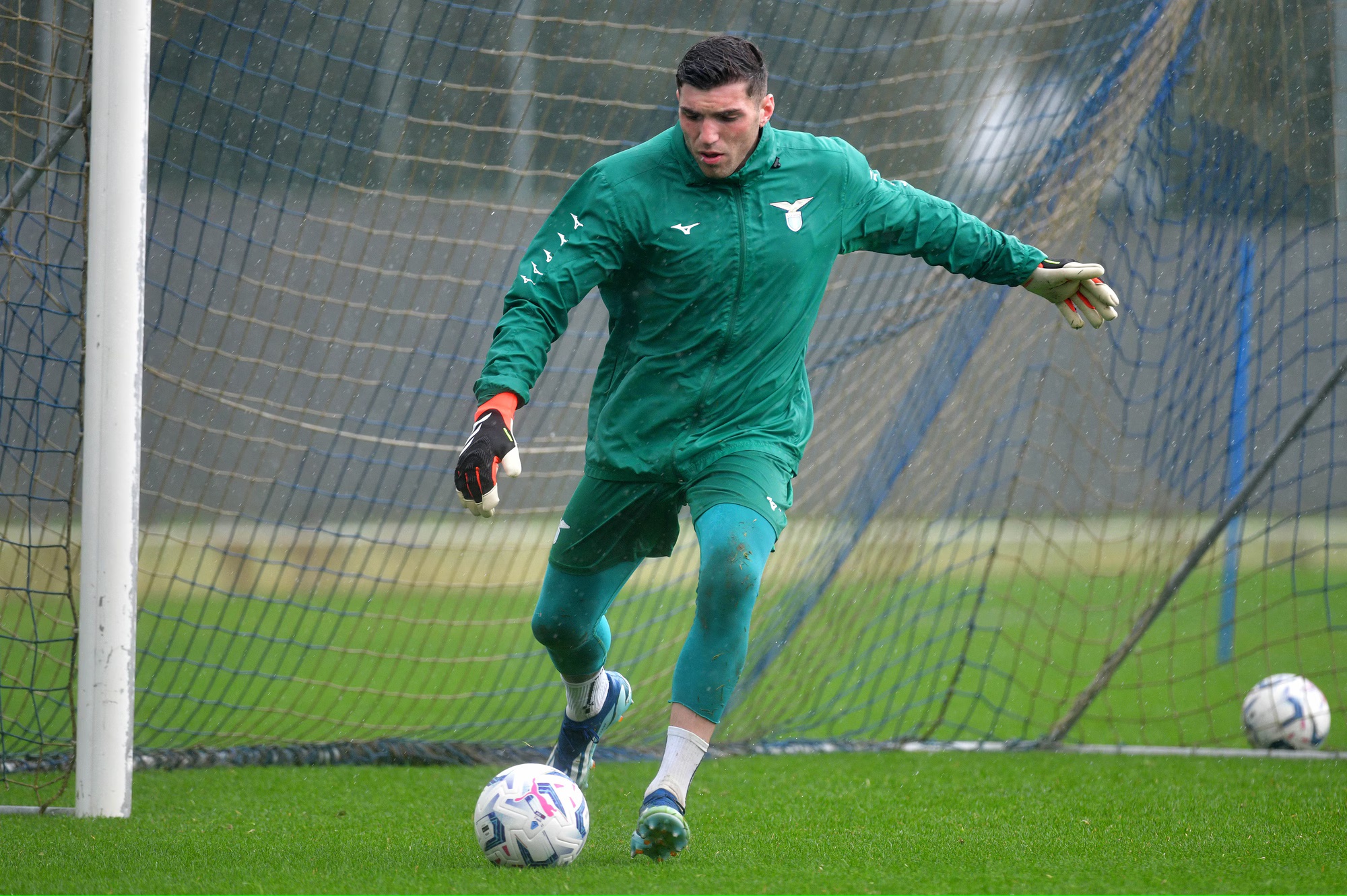 拉齐奥发布备战花絮；赛后刷新队史纪录；社区盾任务艰巨；年轻球员得到机会的简单介绍