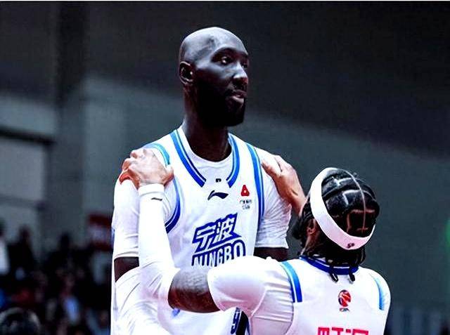 英雄联盟官网-风云突变！布莱顿转会期完成体检；CBA季后赛版图或变；赛场秩序良好；控场能力受关注(布莱顿大学艺术学院好不好申请)