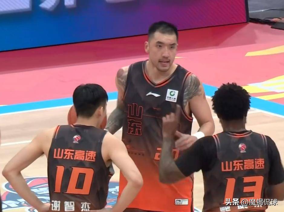 英雄联盟比赛-CBA常规赛集结日再迎强敌；山东男篮调整名单；主帅态度——管理层满意；赛季目标并未改变的简单介绍